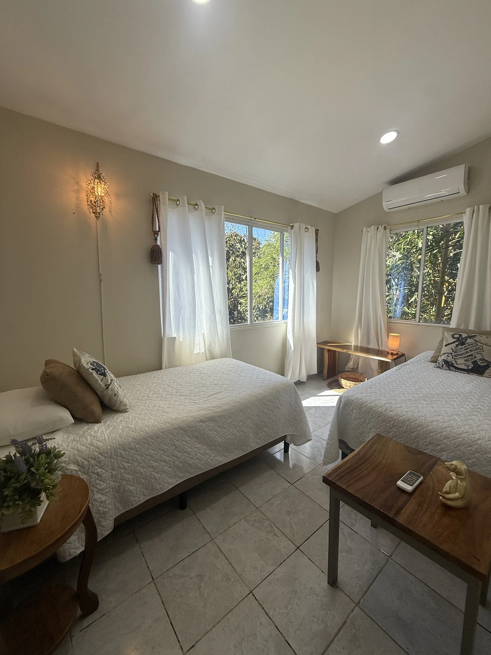 Twin bedroom